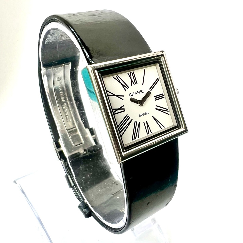 CHANEL MADEMOISELLE Quartz 22mm Steel Watch - Picture 4 of 11